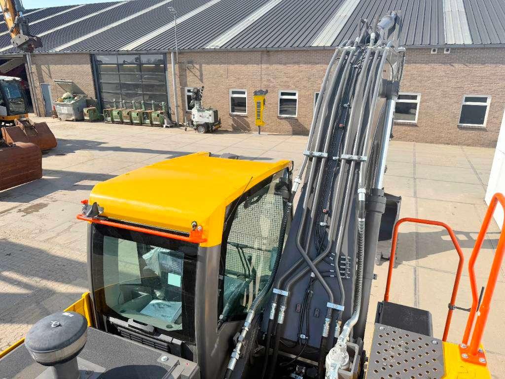 Volvo EC210 NEW / UNUSED (EC220DL) Photo 21