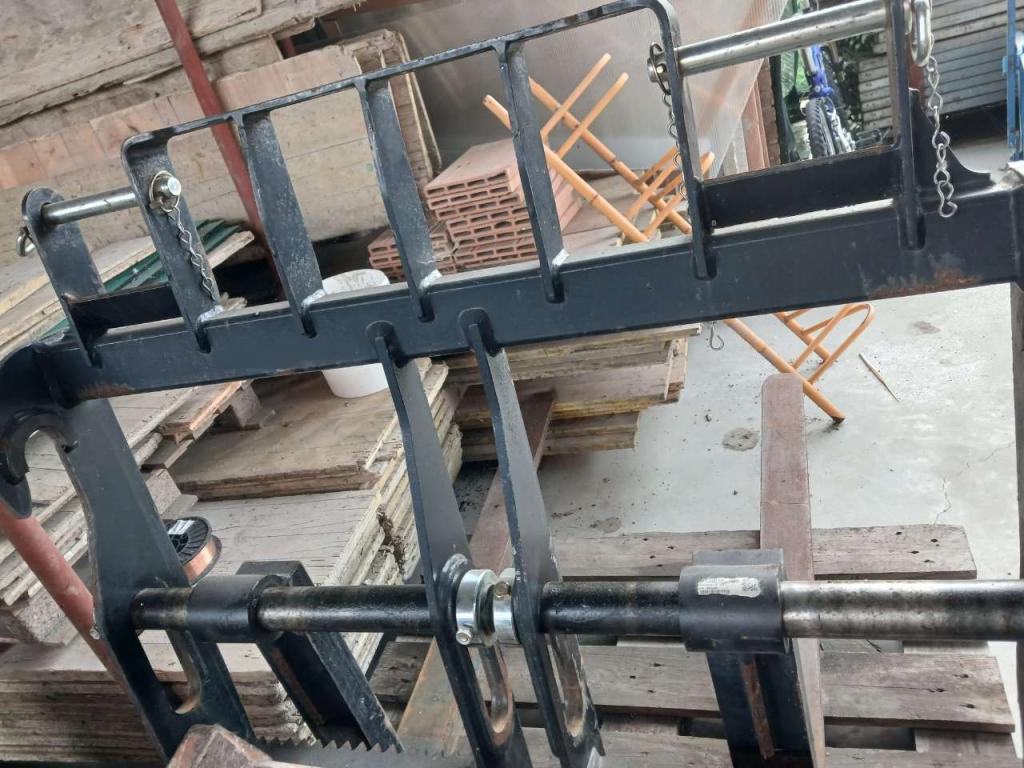 JCB 555 210 Photo 11