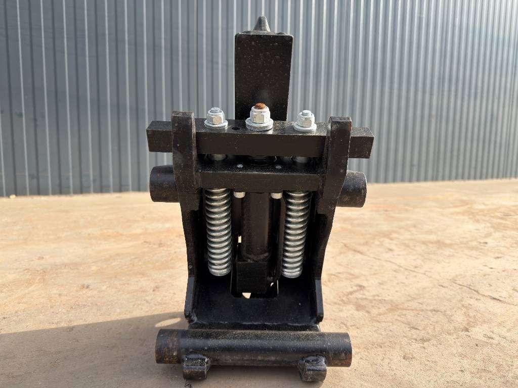 Verachtert CW05 - Caterpillar 301 Photo 8