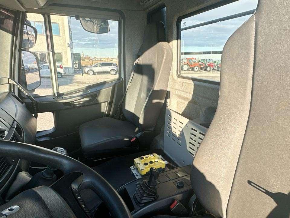 Iveco EUROCARGO 180-280 4x2 Photo 19
