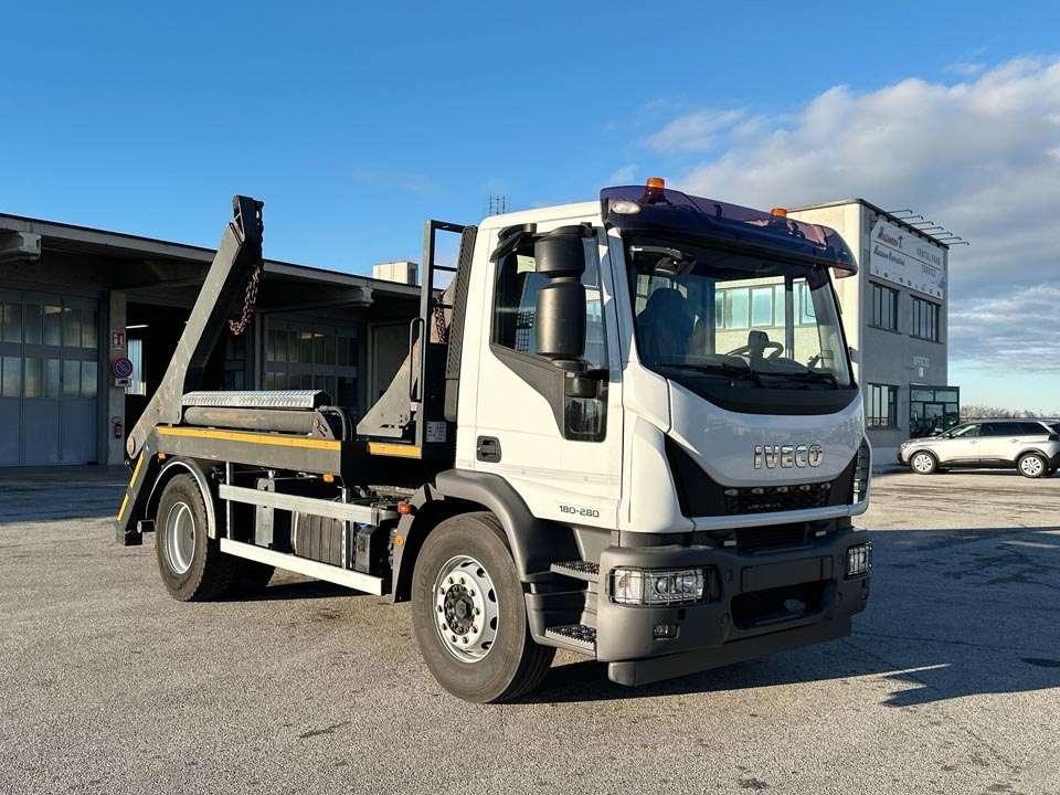 Iveco EUROCARGO 180-280 4x2 Photo 22