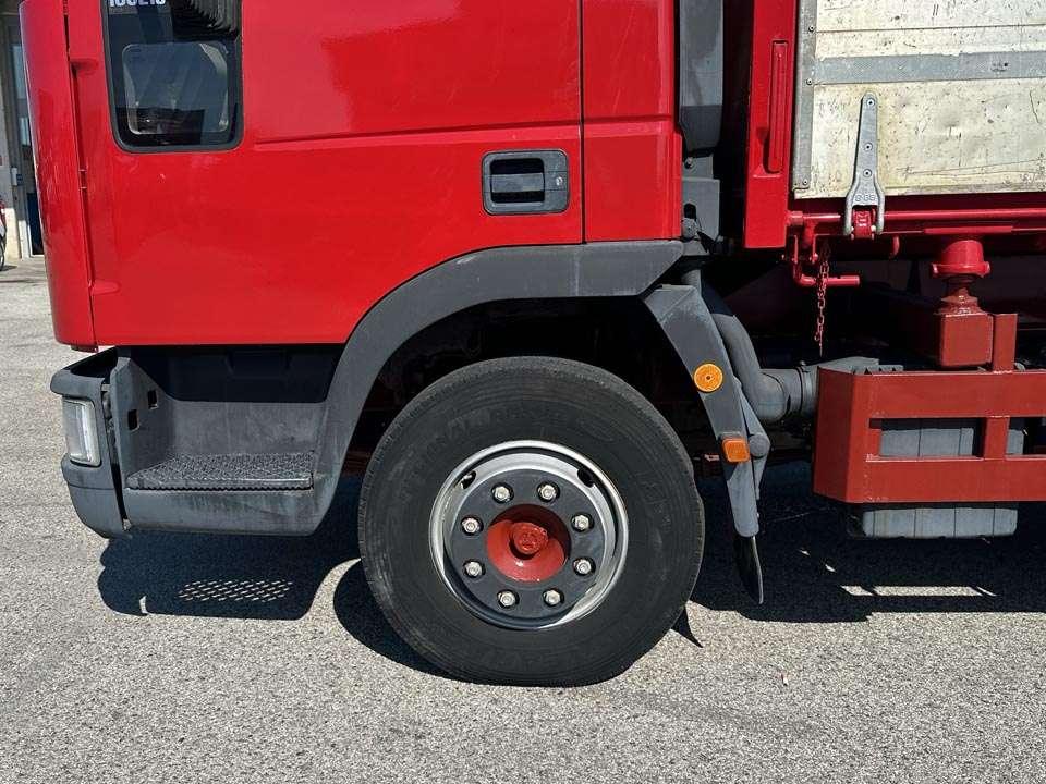 Iveco Eurocargo 100E18 4X2 Photo 9
