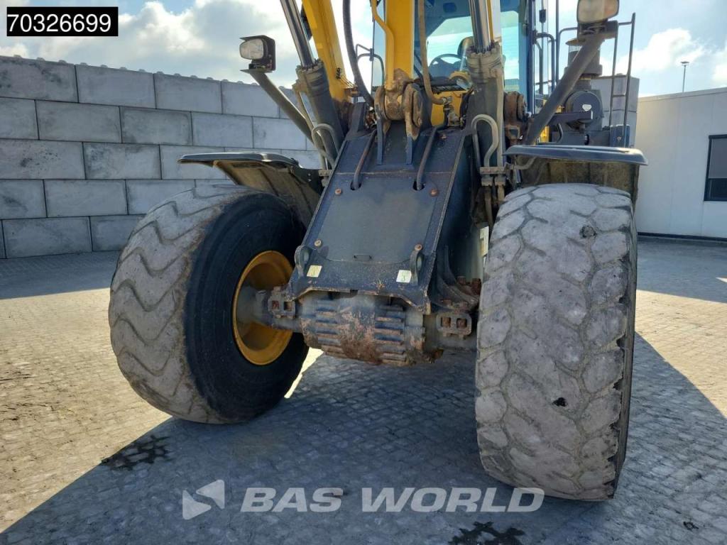 Komatsu WA470 -8E0 Photo 11