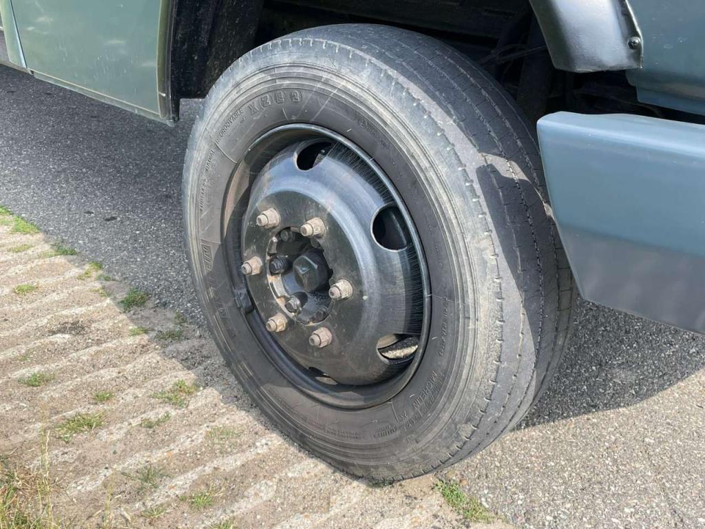 Mercedes-Benz 4x2 809D Photo 16