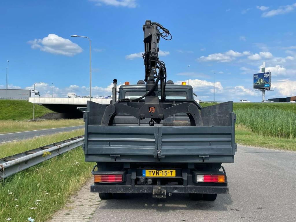 Mercedes-Benz 4x2 809D Photo 8