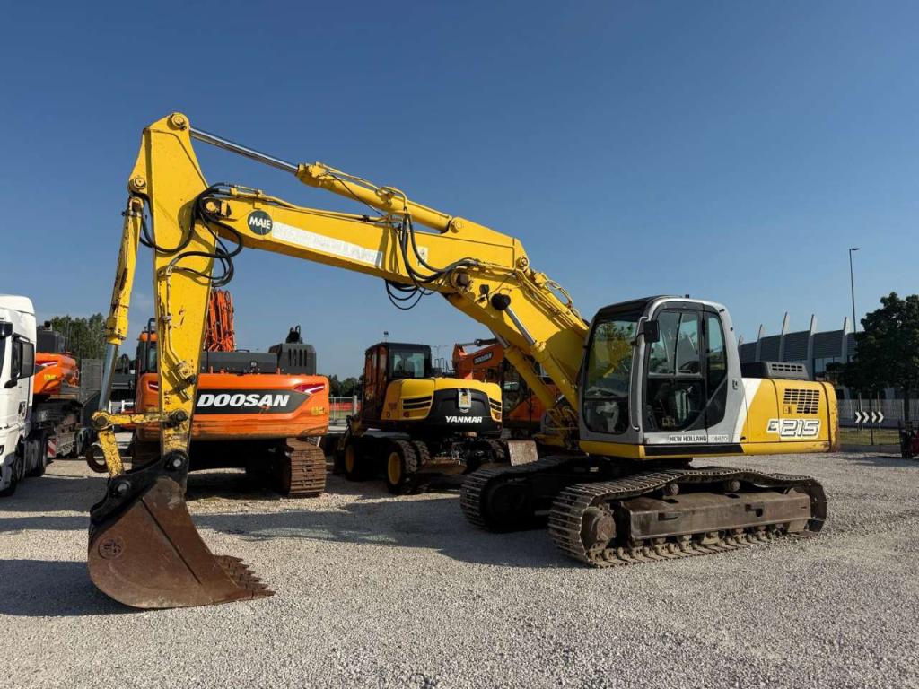 New Holland E215 Photo 1