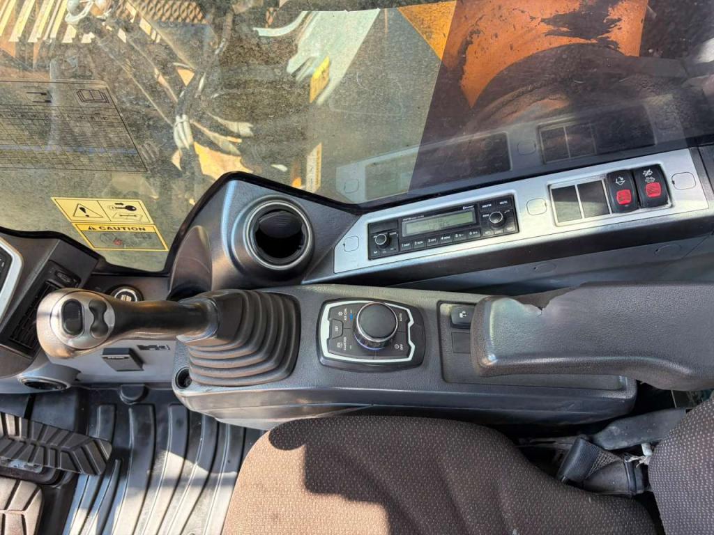 Hyundai HX330 Photo 23