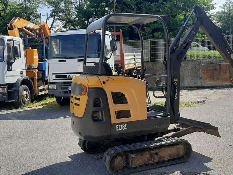 Volvo EC18 Photo 3