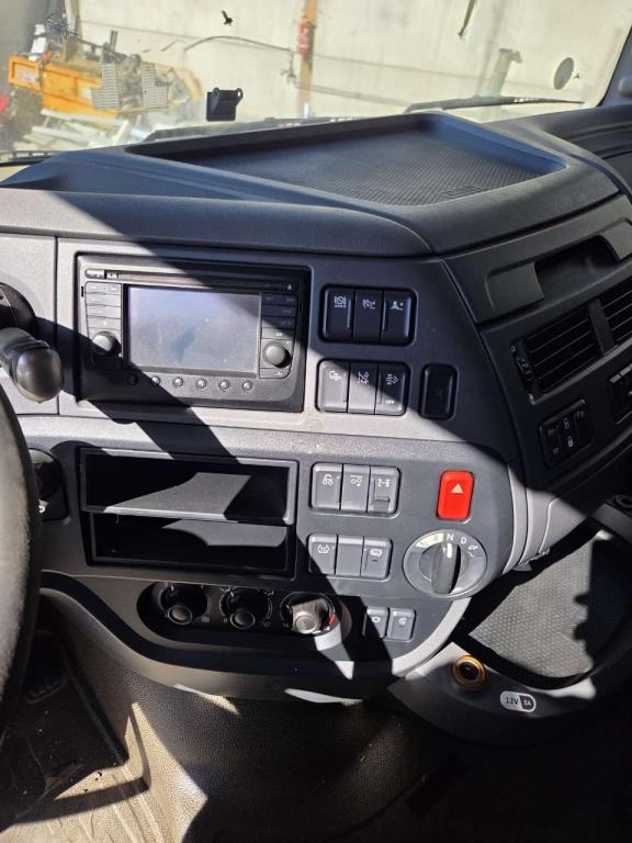 Iveco XF 440 Photo 21