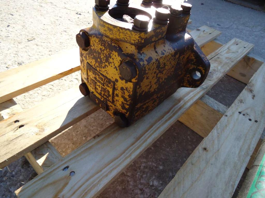 Pompe hydraulique pour Caterpillar 955L Photo 3