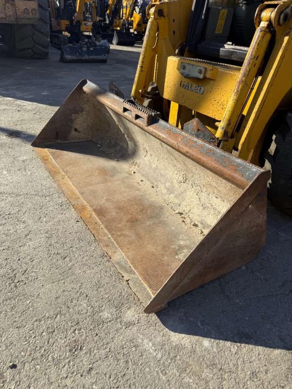 Komatsu SK815 Turbo Photo 11