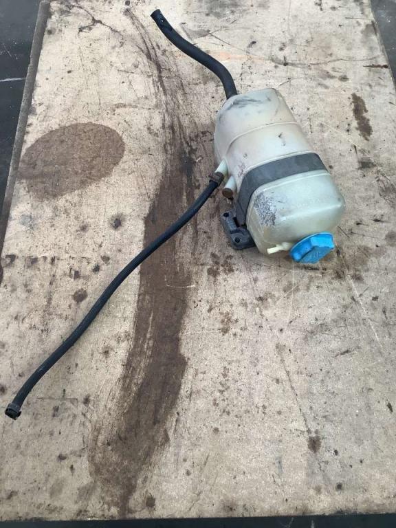 Vase d’expansion liquide radiateur pour Kalmar LMV 12-600 Photo 3