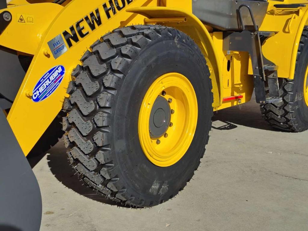 New Holland W 170B Photo 14