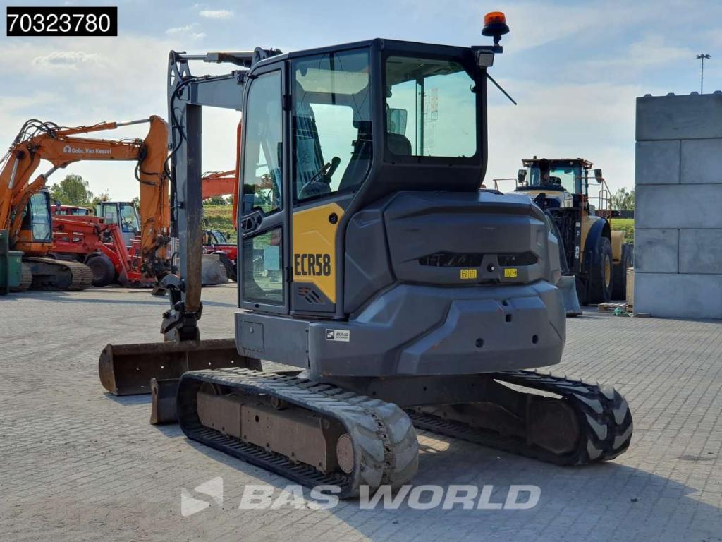 Volvo ECR58 F A/C - 3 Buckets Photo 5