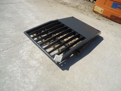 Gril pour Hitachi ZAXIS 210.3-240.3-350.3 en vente par OLM 90 Srl