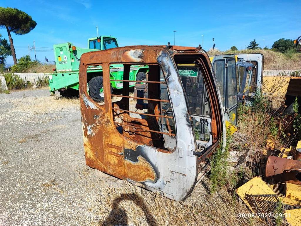 Fiat Kobelco EX235 Photo 25