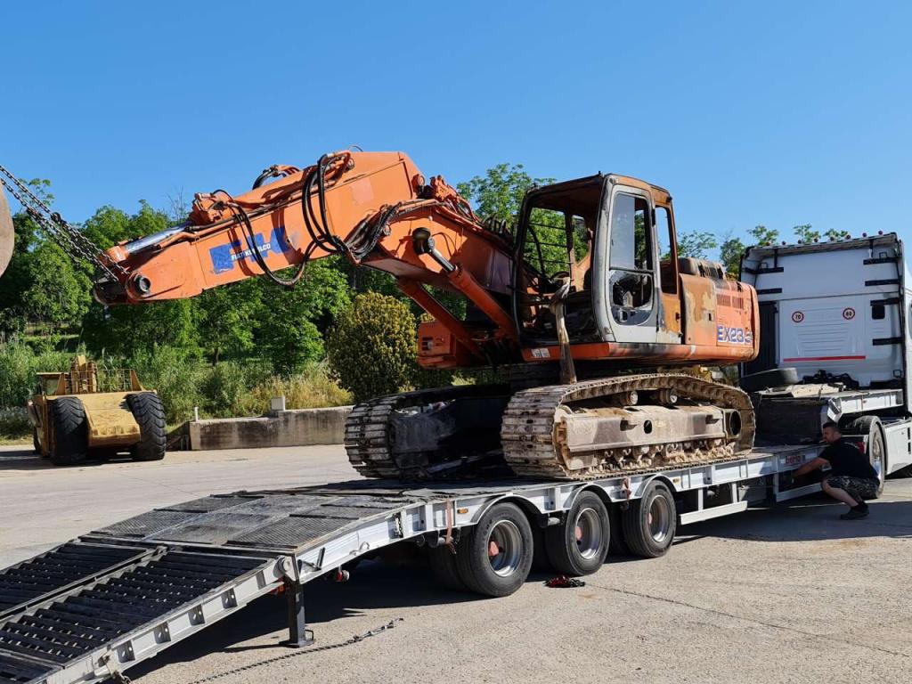 Fiat Kobelco EX235 Photo 3
