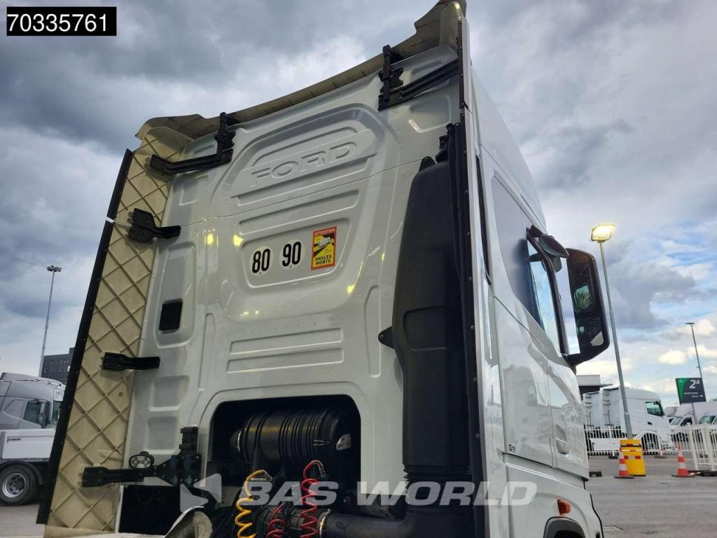 Ford F-Max 500 4X2 Retarder 2x Tanks Standklima Navi ACC Photo 11