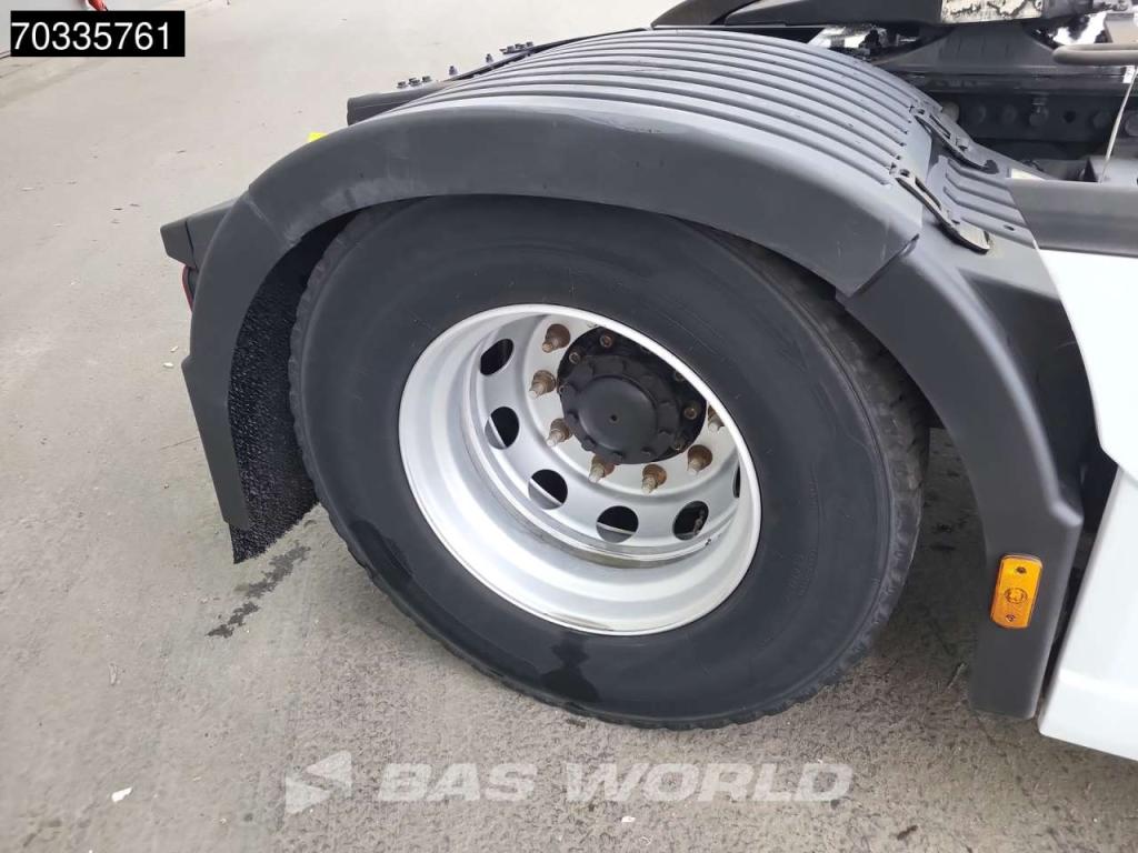 Ford F-Max 500 4X2 Retarder 2x Tanks Standklima Navi ACC Photo 18