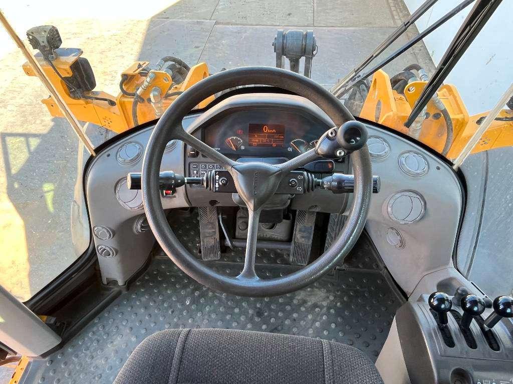 Volvo L70G - Quick Coupler / 3th Function Photo 9