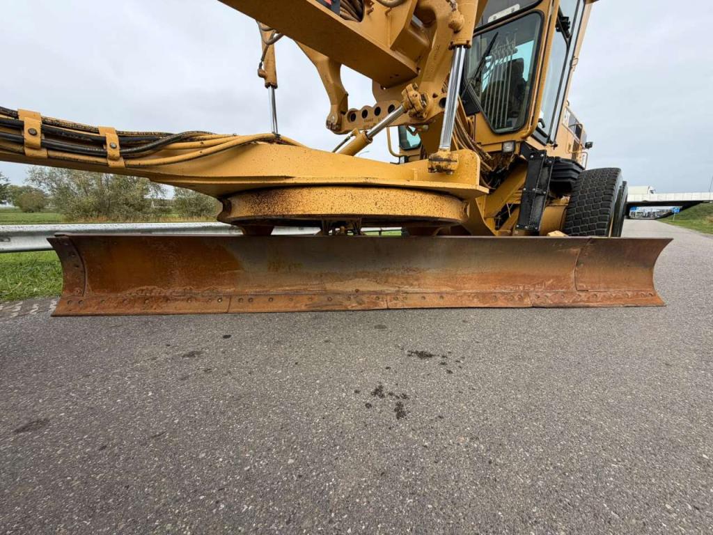 Caterpillar 140H Photo 16