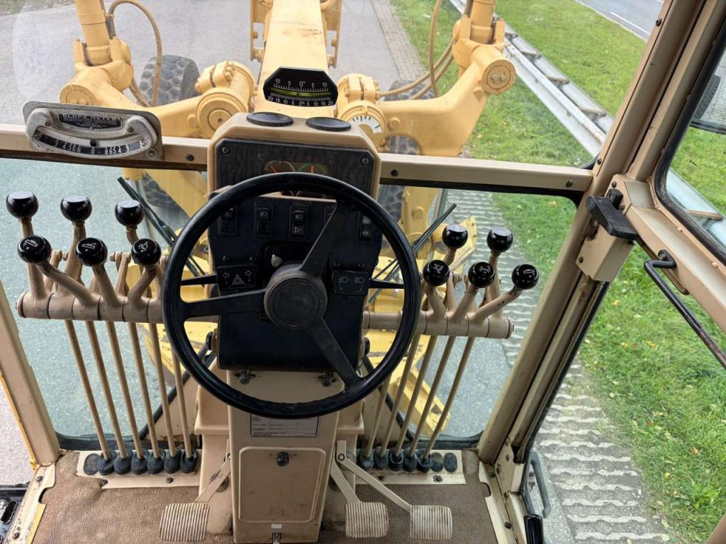 Caterpillar 140H Photo 25