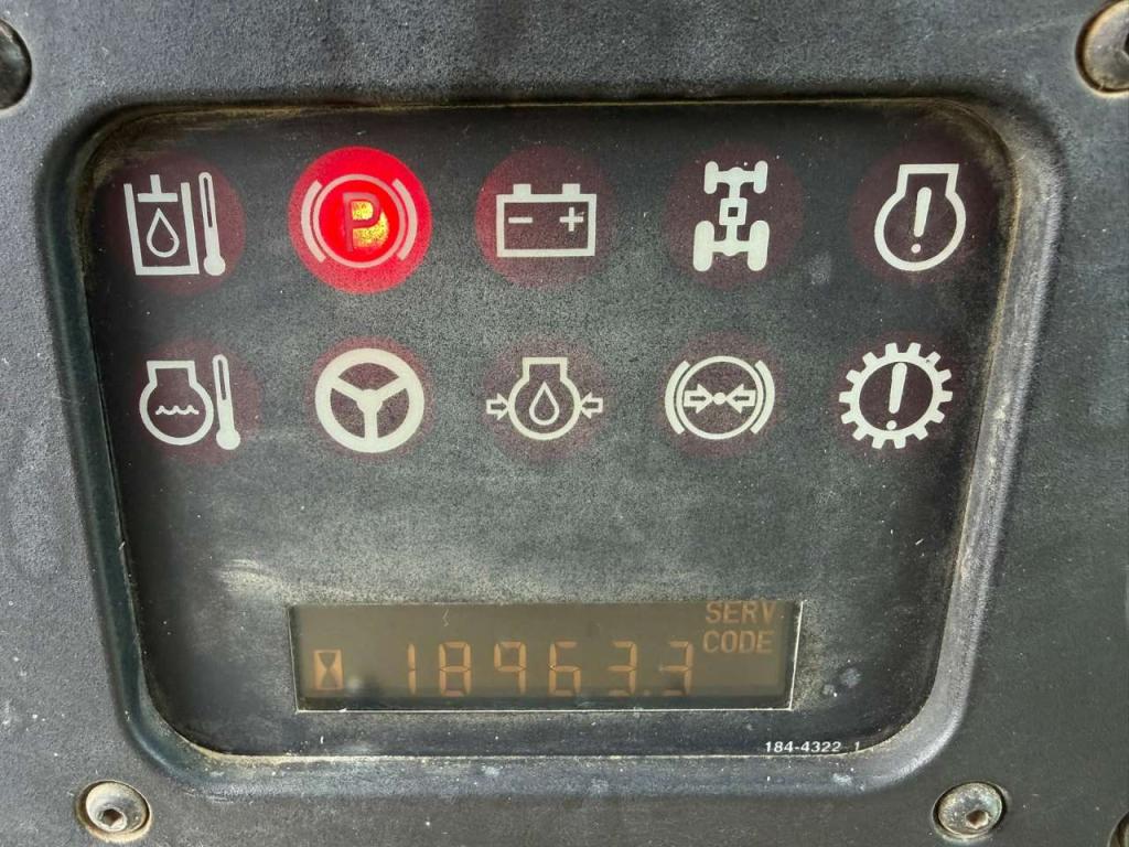 Caterpillar 140H Photo 28