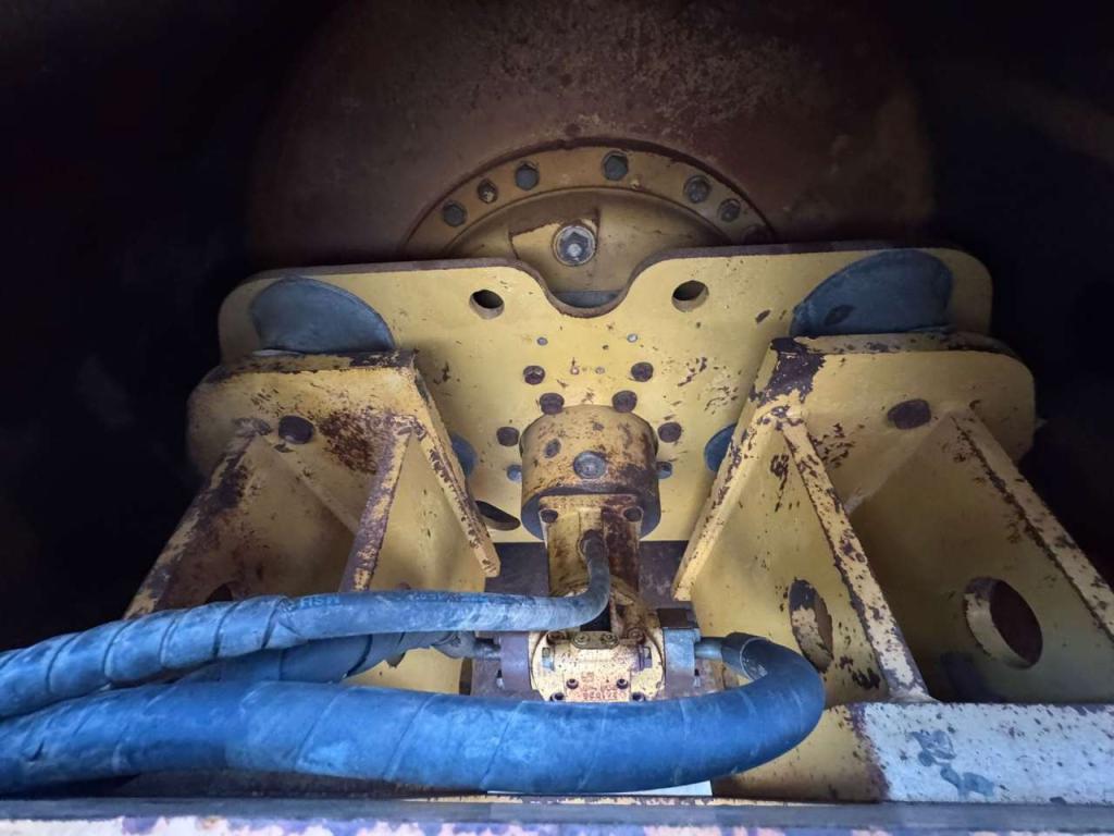 Caterpillar CP76 (19t) Photo 22