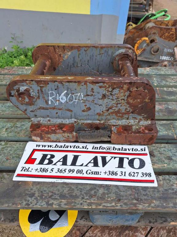 for 5-12 ton excavators Attachment plate Photo 1
