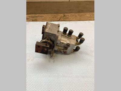 Vanne de commande d’avancement pour Hitachi ZX135US en vente par Massucco T. Srl Area Ricambi