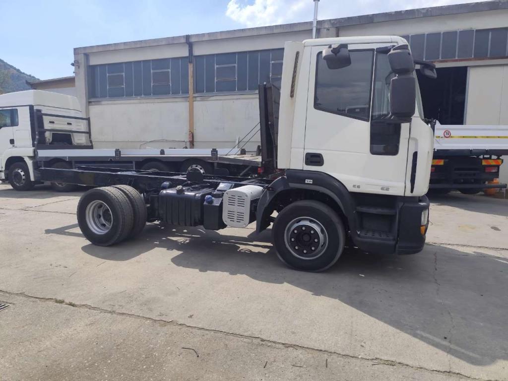 Iveco EUROCARGO 150E22P Photo 20