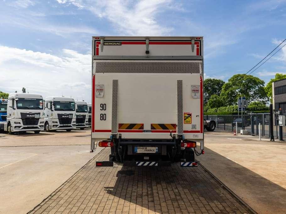 Renault D12.240+HAYON ANTEO 1.7T. Photo 4