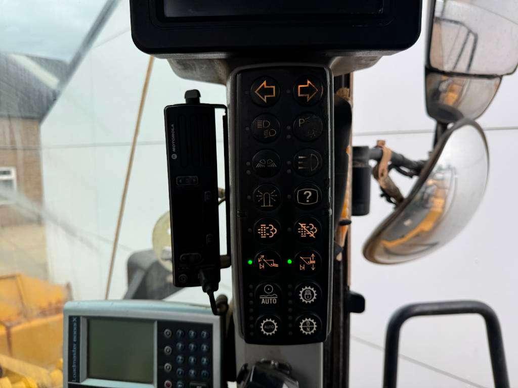 Caterpillar 972M - Weight System / Backup Camera Photo 13