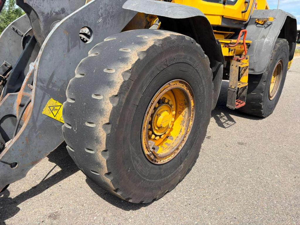 Volvo L90H Photo 12