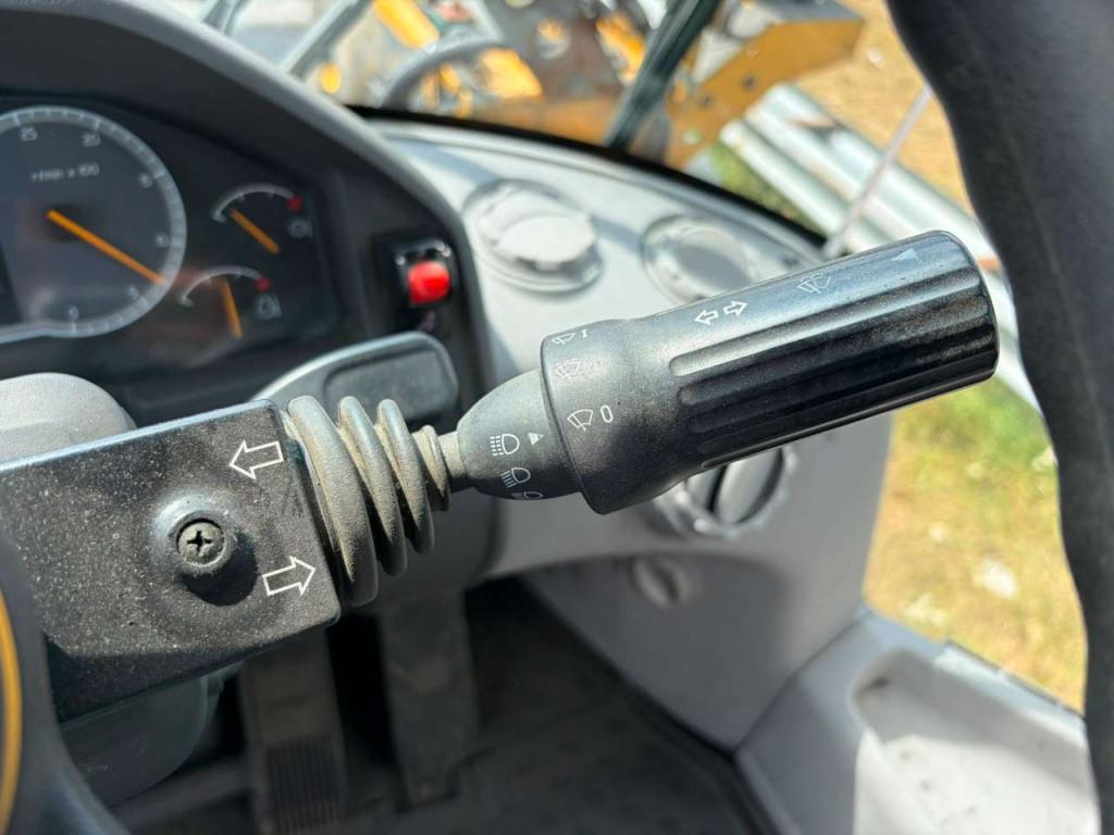 Volvo L90H Photo 20