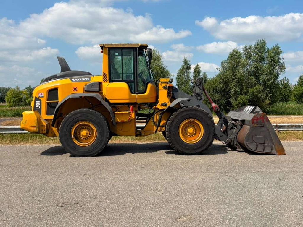 Volvo L90H Photo 6
