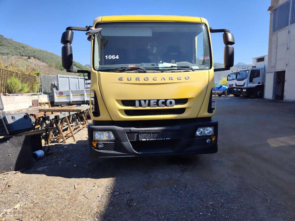 Iveco EUROCARGO CUBE 120E28P Photo 18