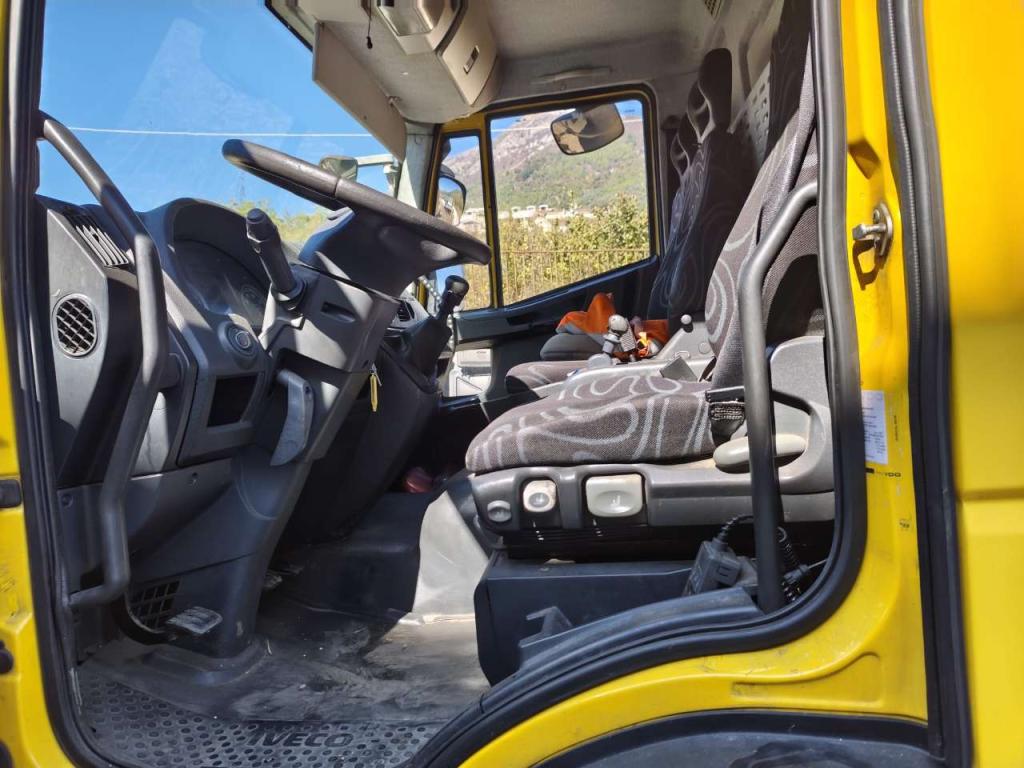 Iveco EUROCARGO CUBE 120E28P Photo 9