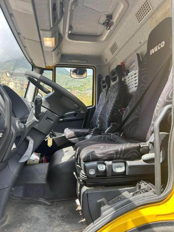 Iveco EUROCARGO CUBE 120E28P Photo 29