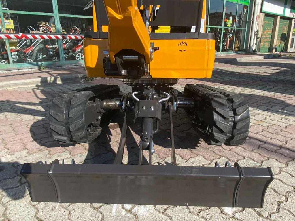 Kato HD 12 VXE con Benna TRINCEA SBK STREET BUCKET Photo 22