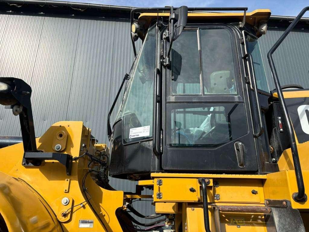 Caterpillar 966M Photo 23