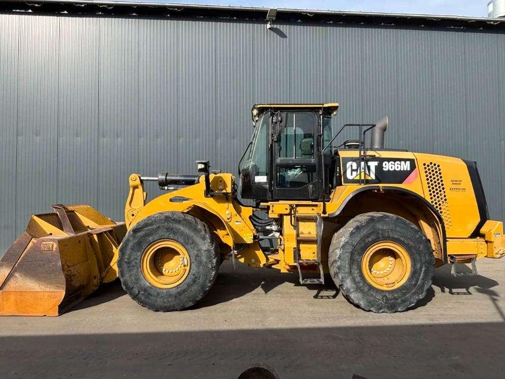 Caterpillar 966M Photo 5