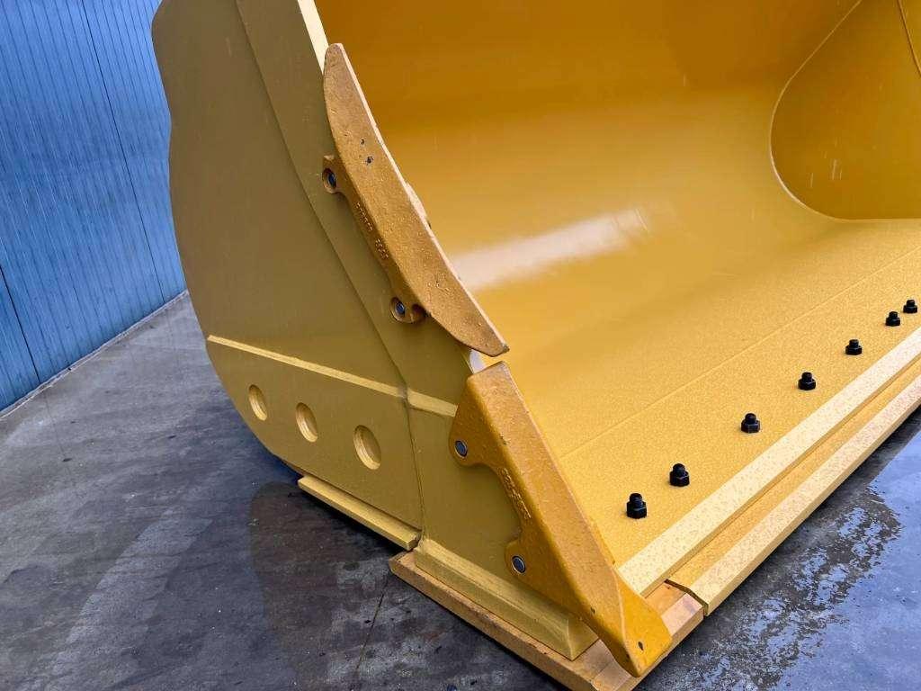Caterpillar 980K incl. cutting edge + side protectors Photo 9