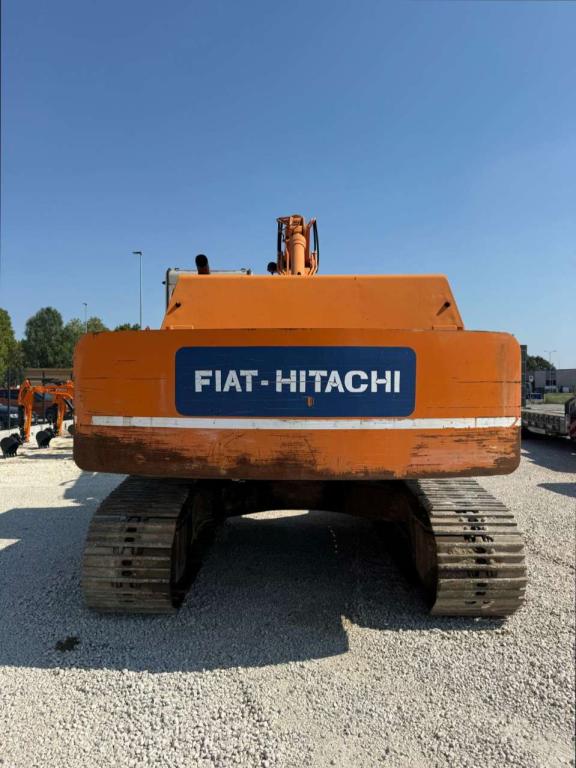 Fiat Hitachi FH220.3 Photo 5