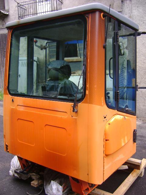 Cabine pour Fiat Hitachi W 230 Photo 4
