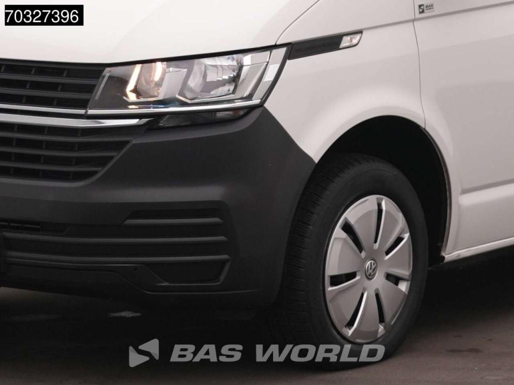 Volkswagen Transporter 110pk L2H1 Navi Airco Euro6 L2 A/C Photo 24