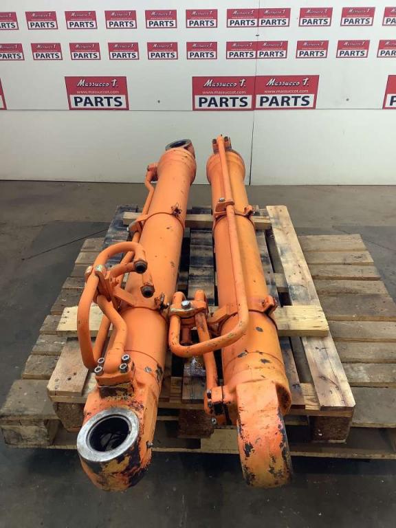 Piston de levage pour Fiat Hitachi FH200E Photo 2
