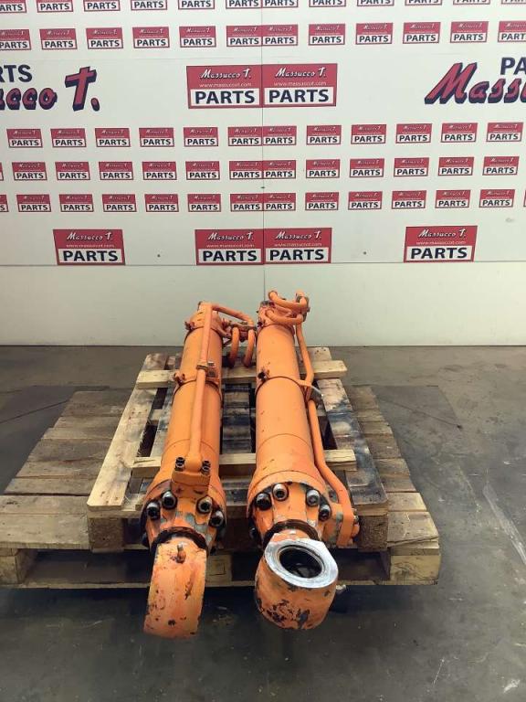 Piston de levage pour Fiat Hitachi FH200E Photo 4