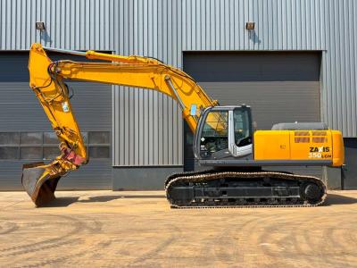 Hitachi ZX350LCN-3 en vente par Big Machinery