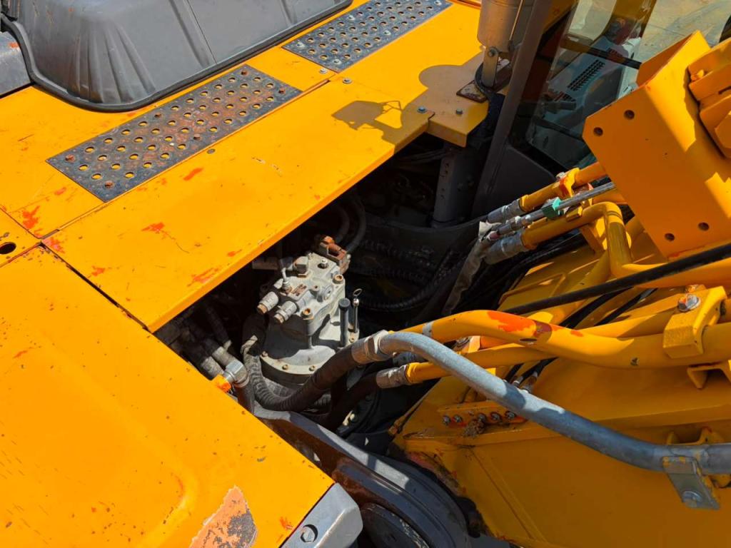Hitachi ZX350LCN-3 Photo 27